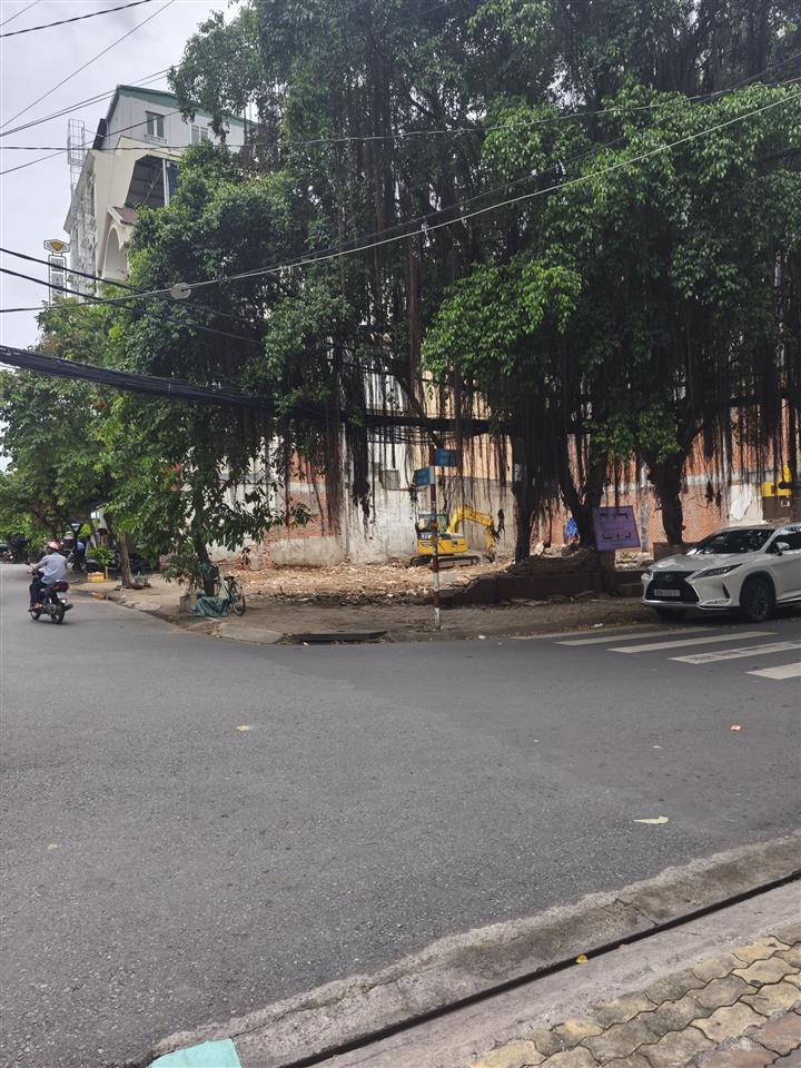 Bán đất quận 7, lô góc 18 x 19m, đường số nguyễn thị thập, xây dựng hầm 8 tầng, 7x tỷ tl