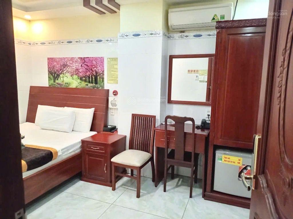Bán chdv ngang 7m 6 tầng hầm thang máy dòng tiền 2 tỷ/năm 3x tỷ đường 8m kdc kiều đàm quận 7