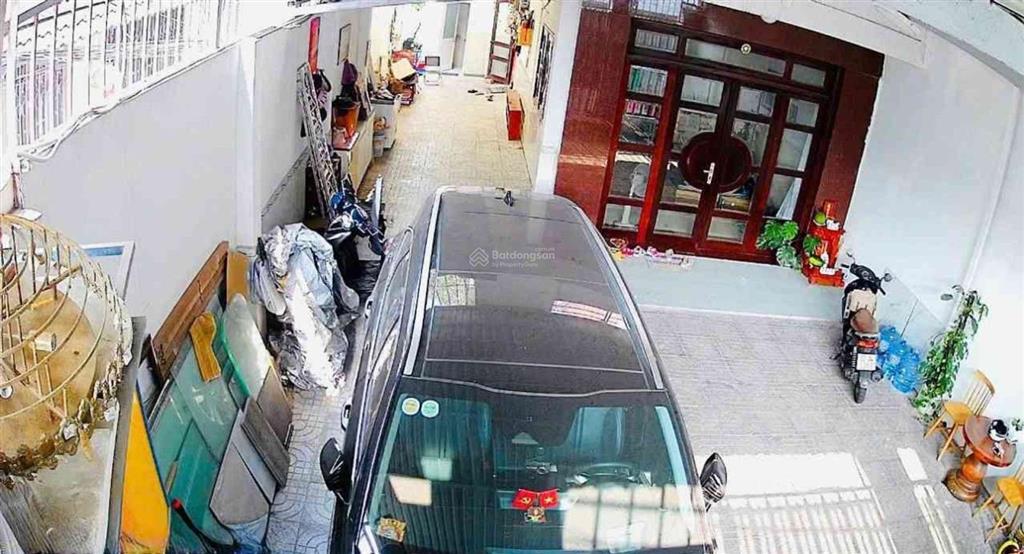 Bán nhà quận 7 4 tầng ngang 7m chỉ 11 tỷ, hẻm 8m xe hơi vi vu