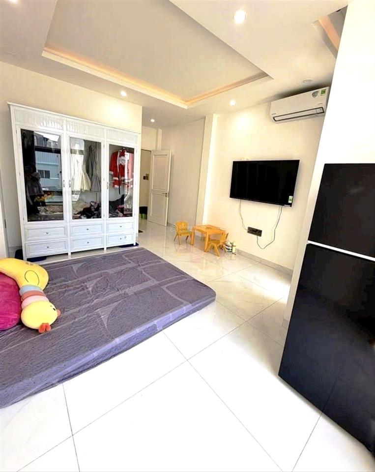Bán nhà quận 7 đường lâm văn bền 4 tầng 48m2, hoàn công chỉ hơn 5 tỷ tl