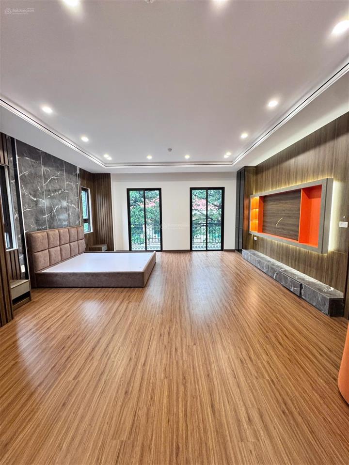Siêu phẩm xây mới khu phân lô oto kinh doanh phố kim mã. 56m x 8 tầng mt 4,8m giá chỉ 25,98 tỷ