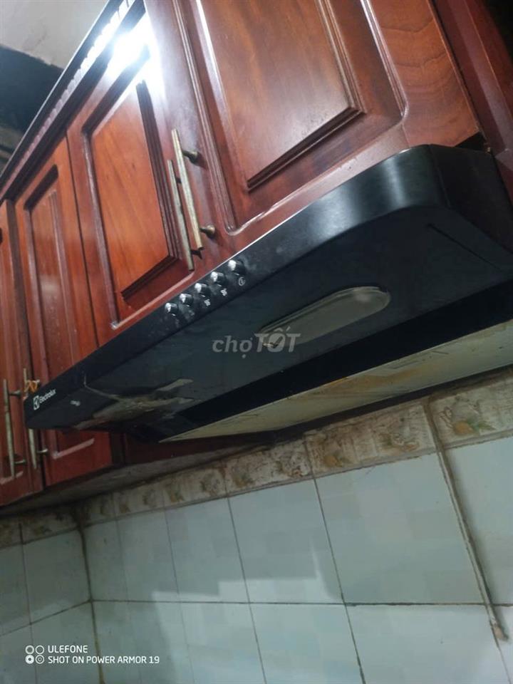 Cho thuê nhà nguyên căn 1trệt 1 lầu sát hẻm xe hơi HHTham quận BThanh