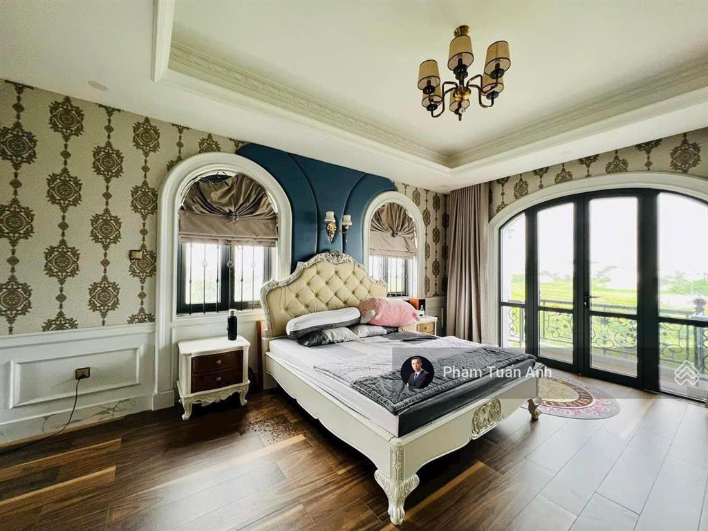 Phải bán gấp! nhà k300, 11x18m, 4 tầng, sẵn dòng tiền, giá giảm chỉ còn 18 tỷ