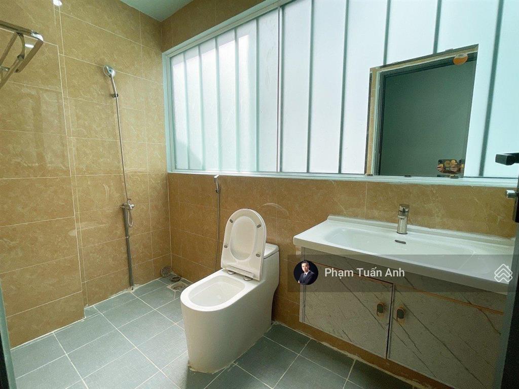 Tòa nhà chdv k300, hầm 5 tầng thang máy, hđt khoán 70tr/tháng, mà giá chỉ 18.8 tỷ thôi