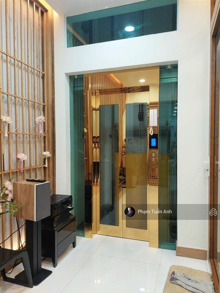 Tòa nhà chdv k300, hầm 5 tầng thang máy, hđt khoán 70tr/tháng, mà giá chỉ 18.8 tỷ thôi