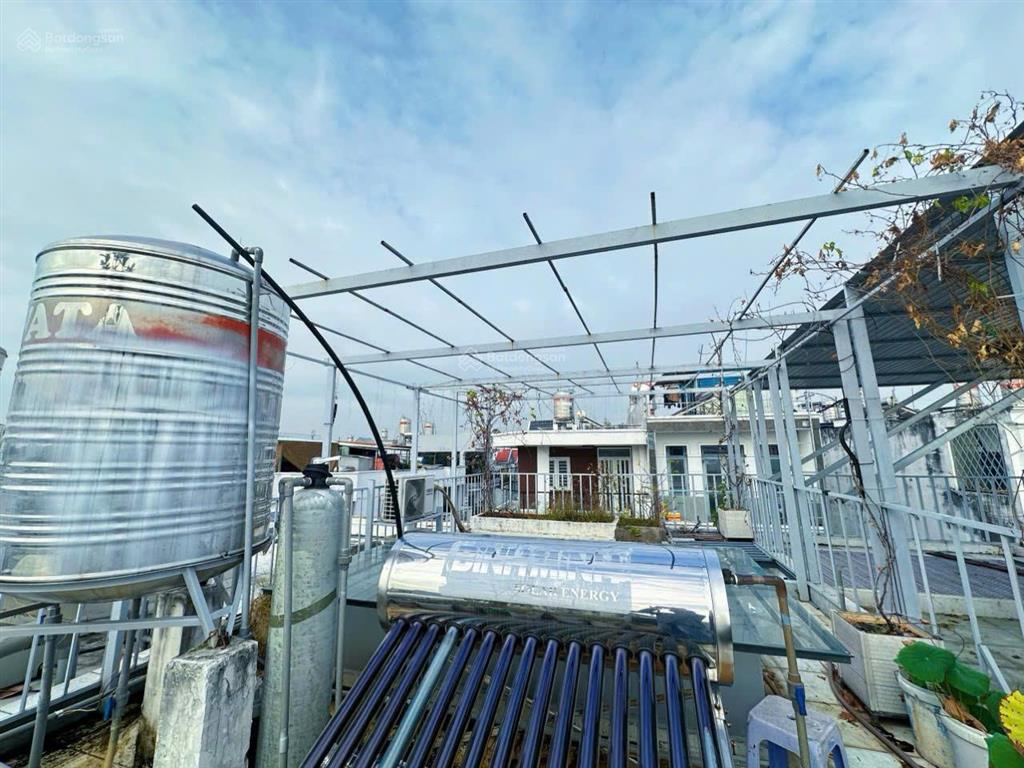 Chính chủ cần bán căn nhà tại hẻm 730 hương lộ 2.