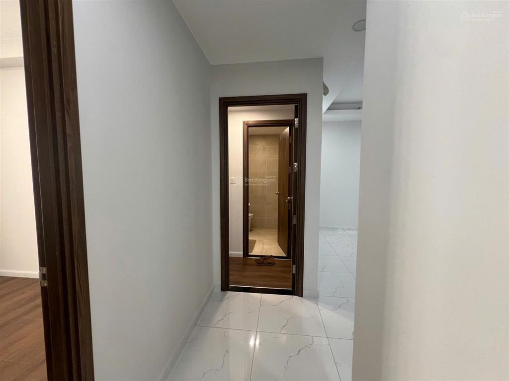 Chính chủ. hot mới 100% bán căn hộ opal skyline, 2,75 tỷ, 86m2, 3pn, 2wc view lankmark81.