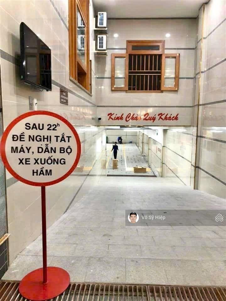 Mặt tiền đường thoại ngọc hầu, nhà 8 tầng dt 10x60, nở hậu, giá 1xx tỷ