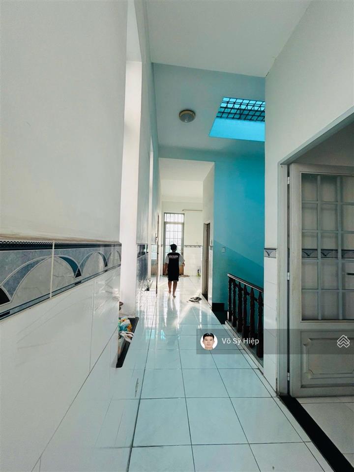 Mtkd giáp tân phú, nhà 3 tầng, dt 8x24m, nở hậu, giá 16, x tỷ