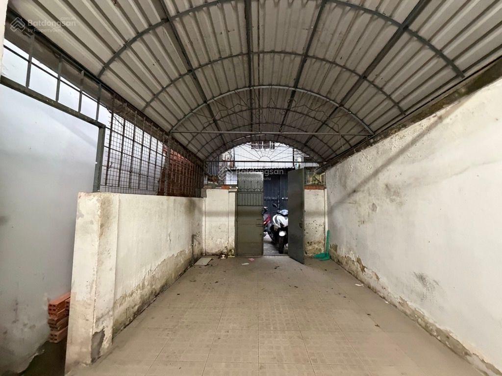 Nhà cũ 2 tầng 90m2 (5x18)m  hẻm trước nhà 3,5m ngay quận bình thạnh. chỉ 8,6 tỷ tl
