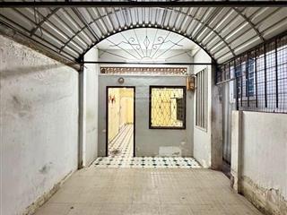 Nhà cũ 2 tầng 90m2 (5x18)m  hẻm trước nhà 3,5m ngay quận bình thạnh. chỉ 8,6 tỷ tl