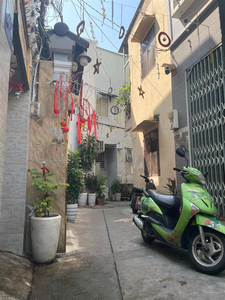 Bán nhà 4 tầng btct  hẻm 3m thông 1 sẹc  quận bình thạnh  có sân thượng  chỉ 5,55 tỷ tl