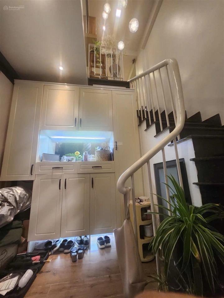 Bán tầng trệt chung cư phạm viết chánh quận bình thạnh 100m2 ngang 7m có 2 tầng 3pn 3wc chỉ 8,5 tỷ