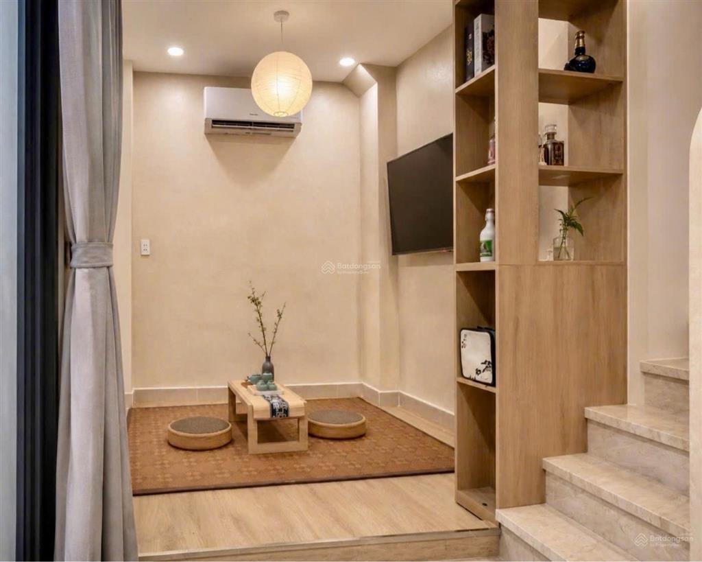 Chỉ 3,88 tỷ nhà đẹp full nội thất 2 tầng btct 2pn 2wc lê quang định p5 quận bình thạnh.