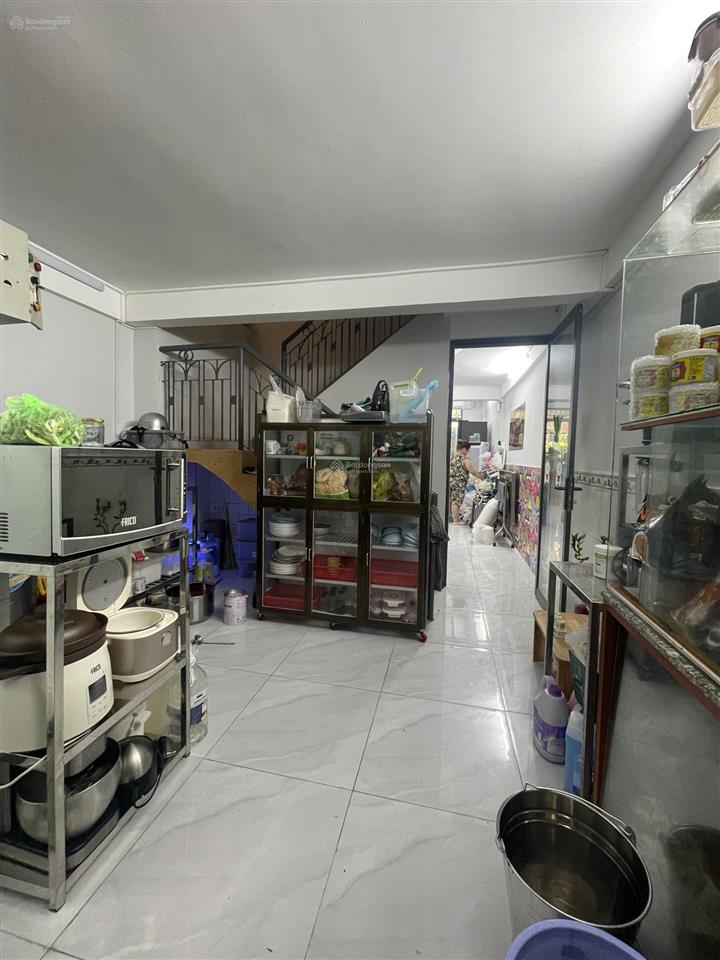 Tầng trệt chung cư lạc long quân phường hoà bình (quận 11 cũ), 90m2, 2pn 3wc, chỉ 5.8 tỷ tl