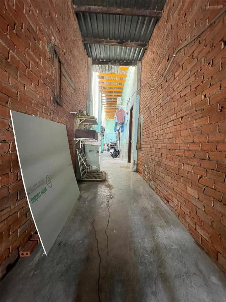 Hẻm xe tải đường bùi quang là phường 12 quận gò vấp  nhà cấp 4  90m2(5.3x23)  chỉ 8.9 tỷ tl