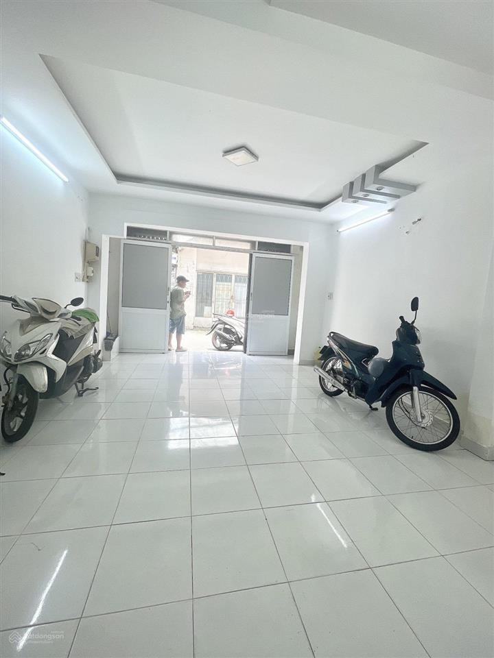 Giảm 500 triệu còn 6,5 tỷ tl bùi đình túy hẻm 160 xe hơi thông nhà 2 tầng hoàn công đủ ngang 4,3m