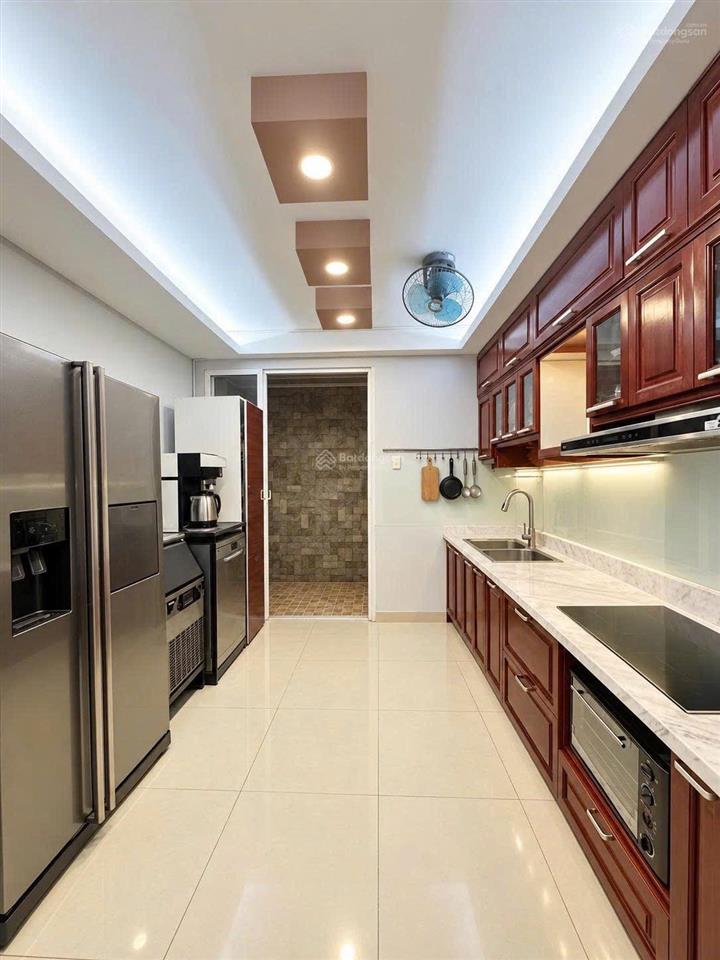 114 triệu/m2siêu ngon hẻm xe hơithích quảng đức, phú nhuận 69m4 tầng 3pn sân thượng  7.** tỷ