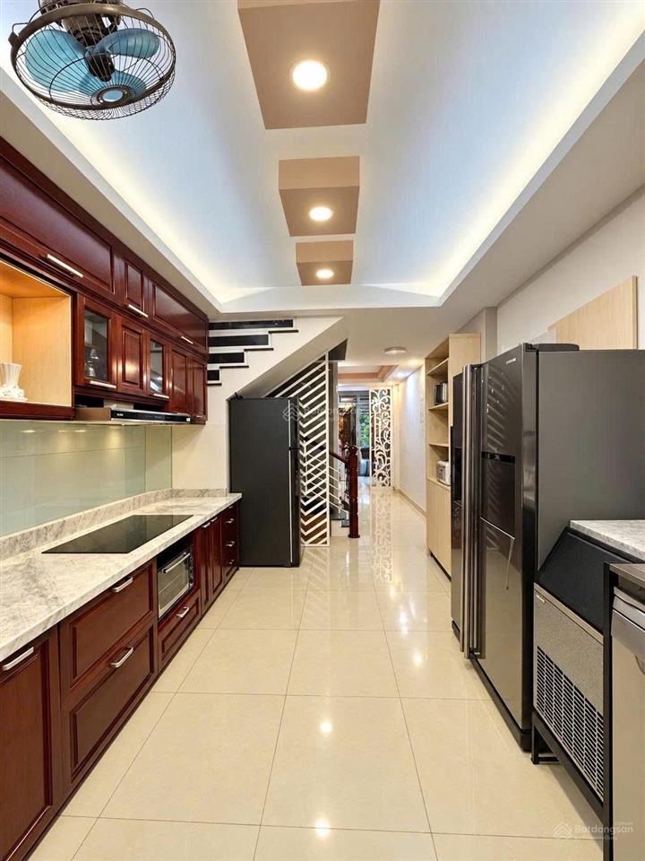 114 triệu/m2siêu ngon hẻm xe hơithích quảng đức, phú nhuận 69m4 tầng 3pn sân thượng  7.** tỷ