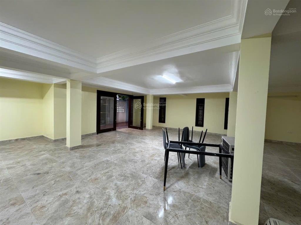 Chính chủ bán biệt thự khu 2 bắc linh đàm  201m2  5 tầng  4 mặt thoáng, thang máy mới