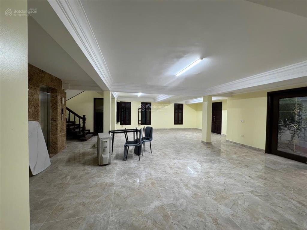 Chính chủ bán biệt thự khu 2 bắc linh đàm  201m2  5 tầng  4 mặt thoáng, thang máy mới
