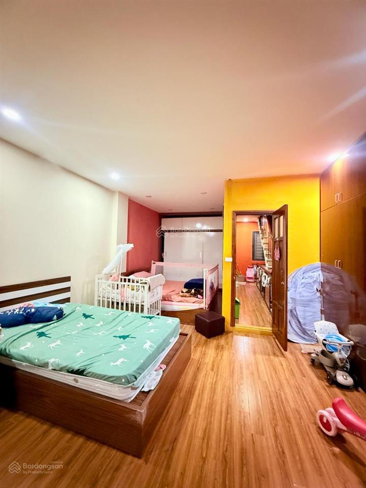 Bán nhà phương mai đống đa 58m2, phân lô ô tô tránh, mặt tiền 4,8m, phù hợp văn phòng. giá 20,5 tỷ.