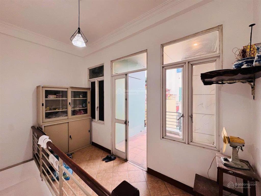 Tầm 7 tỷ mà ô tô đỗ cửa, chỉ 1 nhà ra phố đại la cơ hội không nhiều! 25m2 x 4t, mt 4,3m. 7,2 tỷ