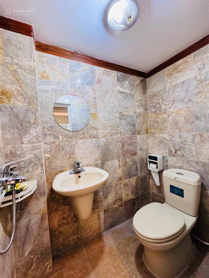 Tầm 7 tỷ mà ô tô đỗ cửa, chỉ 1 nhà ra phố đại la cơ hội không nhiều! 25m2 x 4t, mt 4,3m. 7,2 tỷ