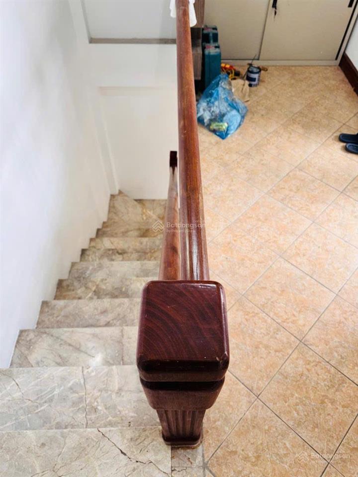 Tầm 7 tỷ mà ô tô đỗ cửa, chỉ 1 nhà ra phố đại la cơ hội không nhiều! 25m2 x 4t, mt 4,3m. 7,2 tỷ