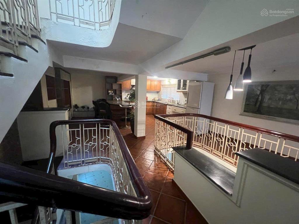 Bán nhà phố hương viên hai bà trưng 45m2, view hồ vĩnh viễn, ô tô dừng cửa, 2 mặt thoáng  12 tỷ