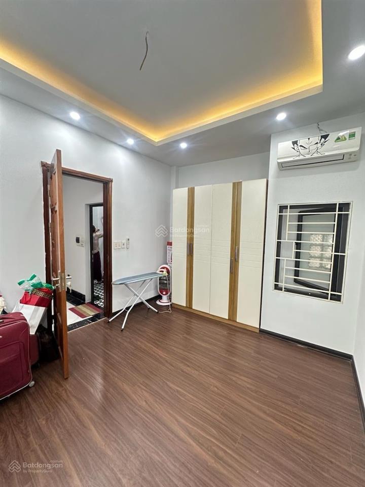 Nhà kim ngưu hai bà trưng 45m2x5 tầng, ô tô đỗ cửa kinh doanh vpspa nhỉnh 13tỷ.chủ cần bán gấp.