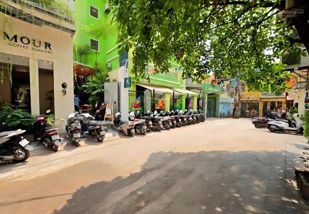 Bán biệt thự song lập quán thánh ba đình 105m2, lô góc 2 mặt thoáng, ô tô tránh, 6 tầng  75 tỷ.