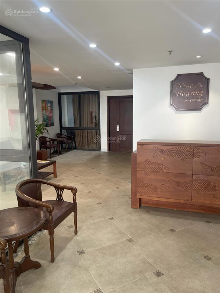 Bán tòa căn hộ mặt phố vũ miên tây hồ, view hồ tây, 150m2, 9 tầng, dòng tiền 9 tỷ/năm, giá 150 tỷ.