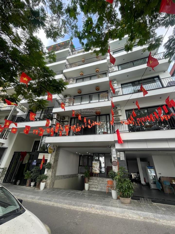 Bán tòa căn hộ mặt phố vũ miên tây hồ, view hồ tây, 150m2, 9 tầng, dòng tiền 9 tỷ/năm, giá 150 tỷ.
