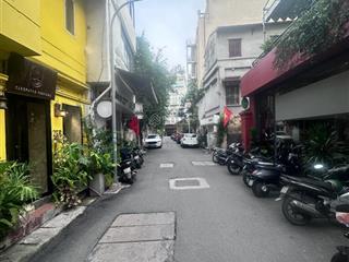 Hiếm  bán nhà mặt phố hạ hồi hoàn kiếm, 48m2, ô tô vào nhà, 2 mặt thoáng, kinh doanh, giá 27,5 tỷ