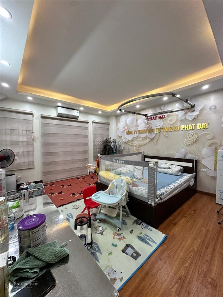 Bán nhà kim ngưu hai bà trưng 54m2, thang máy, lô góc, ô tô thông, mặt tiền 4,5m, 6 phòng ngủ15tỷ.