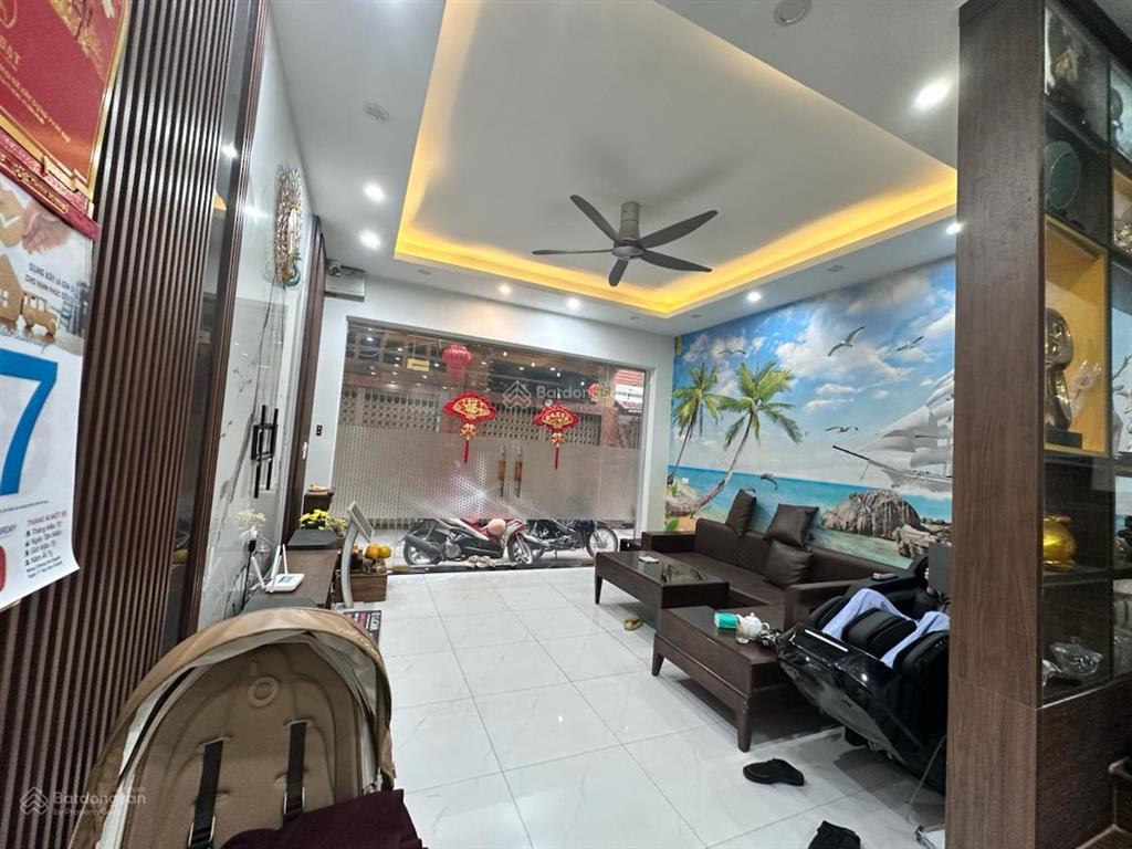 Bán nhà kim ngưu hai bà trưng 54m2, thang máy, lô góc, ô tô thông, mặt tiền 4,5m, 6 phòng ngủ15tỷ.