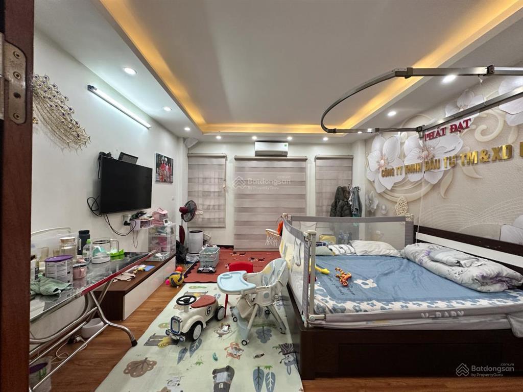 Bán nhà kim ngưu hai bà trưng 54m2, thang máy, lô góc, ô tô thông, mặt tiền 4,5m, 6 phòng ngủ15tỷ.