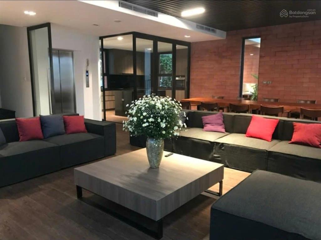 Hiếm! nhà quảng bá 134m2 x 6t, lô góc 3 mặt thoáng, gara 2 ô tô, dòng tiền 6.000 usd/tháng