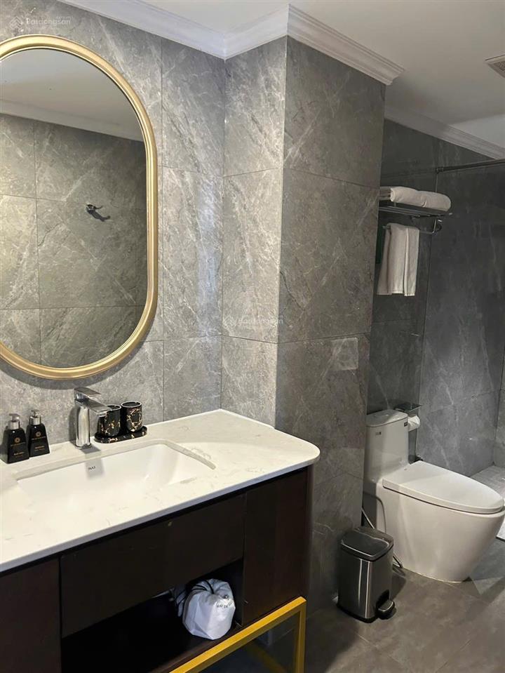 Bán tòa apartment luxury phan đình giót 75m  9 căn hộ cao cấp dòng tiền 80 triệu/tháng.26 tỷ(tl)