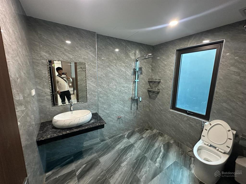 Bán nhà hồ linh quang, đống đa, 7 tầng thang máy, gần hồ, ô tô tránh, nhà đẹp ở ngay14,7 tỷ còn tl