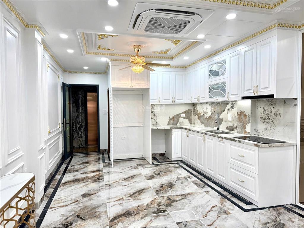 Mặt phố đại la 70m x 8 tầng  mt 4,6m  thang máy  2 mặt thoáng  nhà mới  kinh doanh. chủ cần tk
