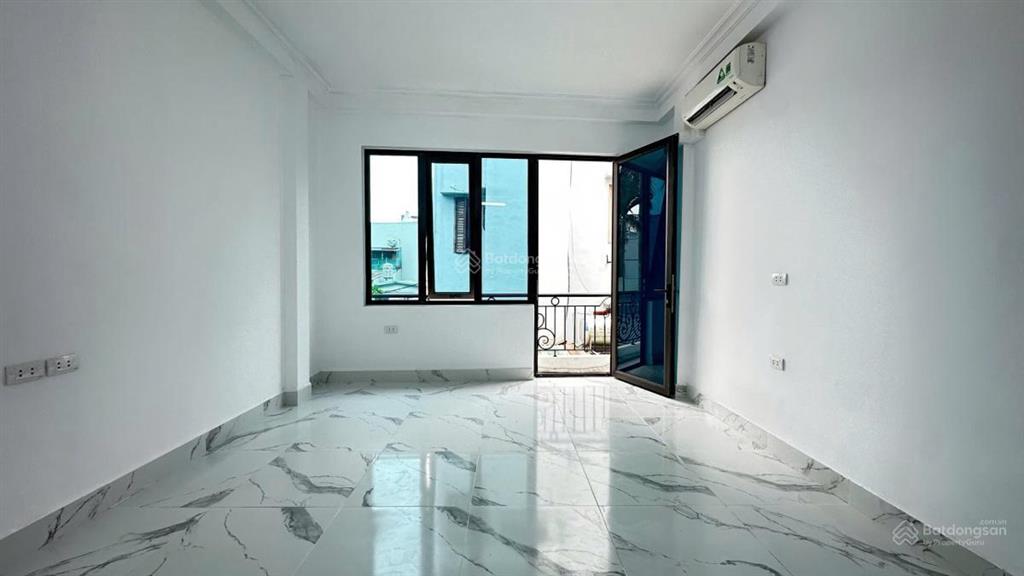 Hạ 1 tỷ! bán nhà vĩnh hưng 28m x 6 tầng, 5 ngủ, nhà mới, 50m ô tô tránh, chỉ 5,7 tỷ. sổ đỏ vuông.