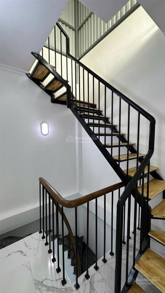 Hạ 1 tỷ! bán nhà vĩnh hưng 28m x 6 tầng, 5 ngủ, nhà mới, 50m ô tô tránh, chỉ 5,7 tỷ. sổ đỏ vuông.