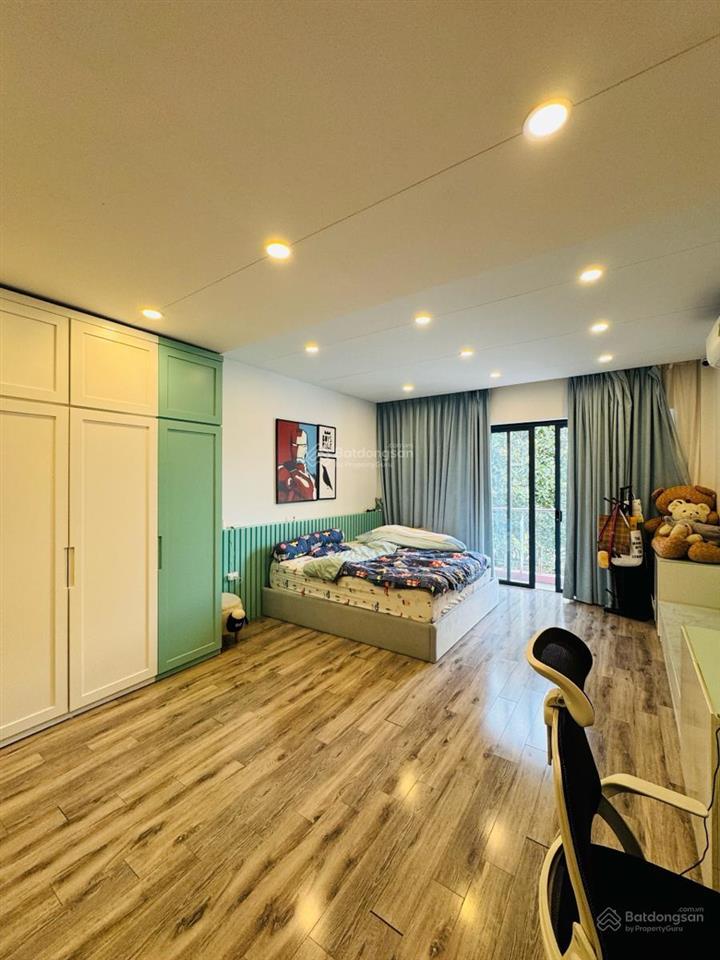 Phân lô hai bà trưng 55m x 7 tầng  mt 4,5m  3 ô tô tránh  thang máy  2 mặt thoáng. nhỉnh 300/m