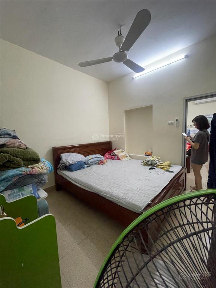 Nhà ngũ nhạc 50,1m2 x 3 tầng, 3 p ngủ, ô tô đỗ cửa, cách mặt phố 15m 3,6 tỷ, không quy hoạch