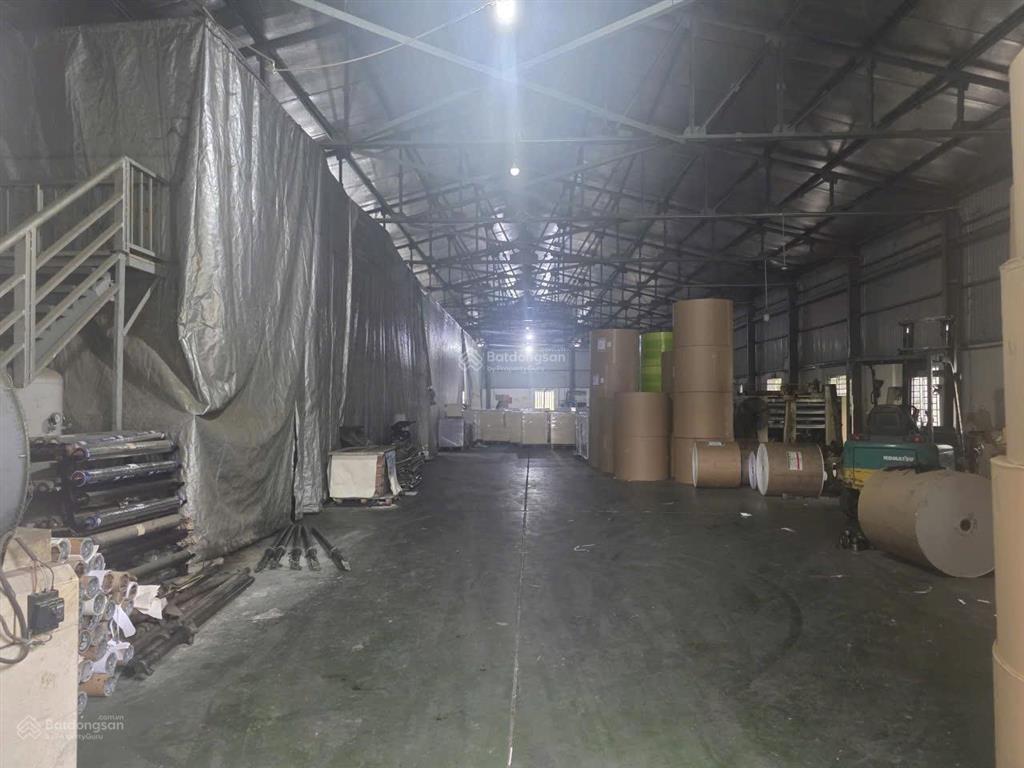Ngay kcn thạch thất quốc oai, tdt 1.200m2 có 800m2 nhà xưởng mt gần 23m, 24.5 tỷ có tl
