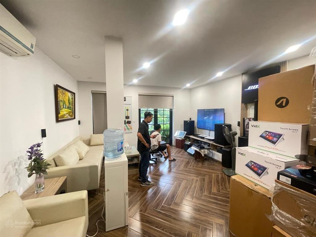 Bán nhà hoàng cầu 86m2 x 5 tầng, mặt tiền 5,5m, cách hồ hoàng cầu 1 nhà, ô tô tránh, giá 39 tỷ (tl)