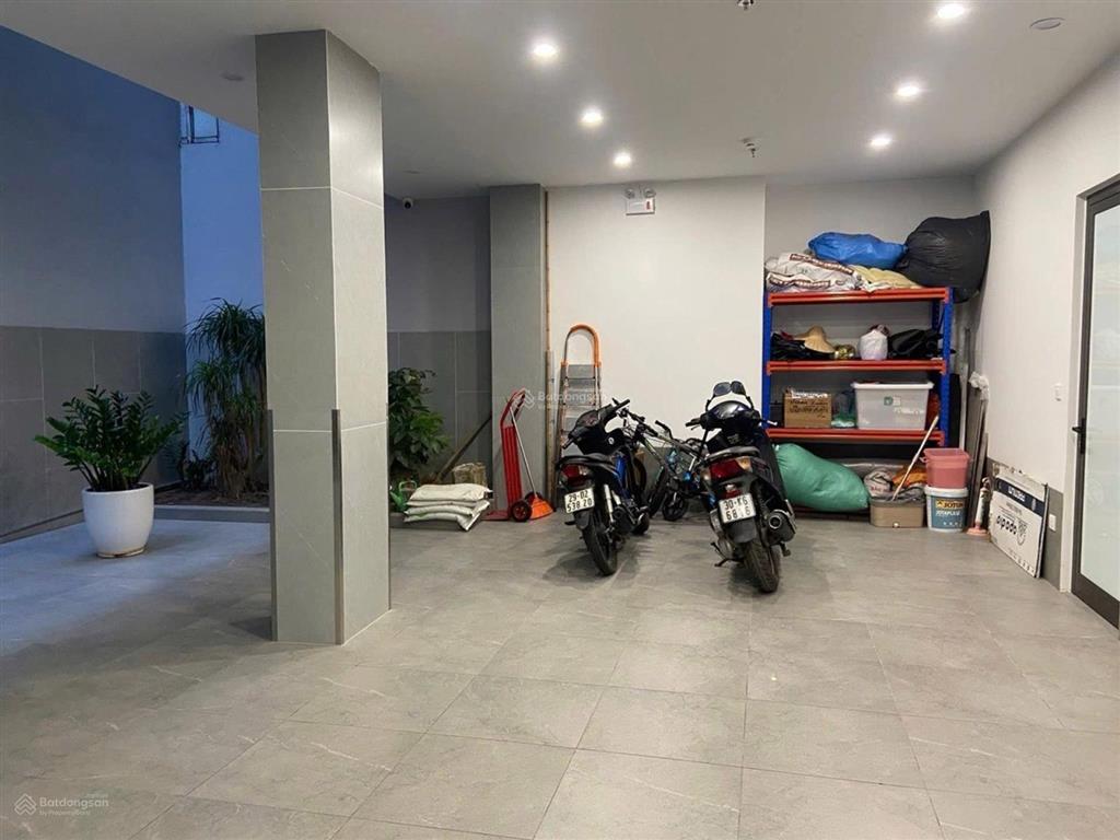 Bán tòa nhà 136m x 8 tầng trịnh công sơn, full nội thất, dòng tiền hơn 100 triệu/tháng. 45 tỷ( tl