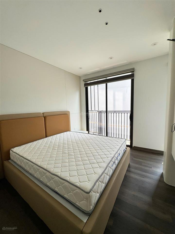 Bán tòa nhà 136m x 8 tầng trịnh công sơn, full nội thất, dòng tiền hơn 100 triệu/tháng. 45 tỷ( tl